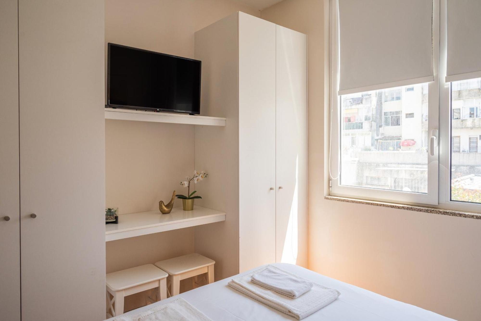Lovely Charm House Downtown Porto Near Metro With Ac Luaran gambar