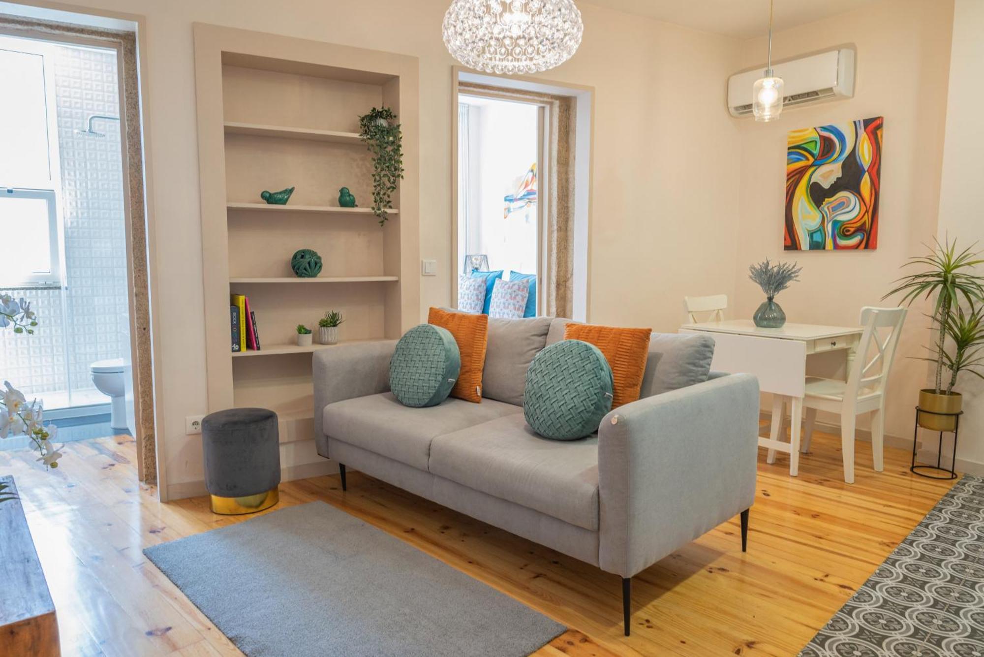 Lovely Charm House Downtown Porto Near Metro With Ac Luaran gambar